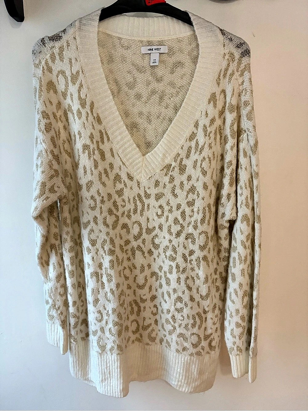 Nine West Animal Print V-Neck Sweater in Cream & Brown Size Medium